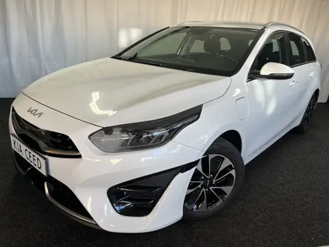 Kia Ceed Sportswagon 1.6 GDI PHEV PLUG-IN DynamicLine 1E EIGN/ECC/CAMERA/APPLE/TREKHAAK