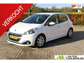 Peugeot 208 1.2 PureTech Blue Lion CARPLAY NAVI loopt op 2 cilinders!