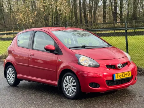 Toyota Aygo 1.0-12V Aspiration Green /Airco/5-Deurs/