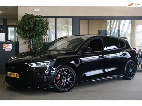 Ford Focus 2.3 EcoBoost ST-X 280PK Navi ACC PDC Cam B&O Recaro Keyless