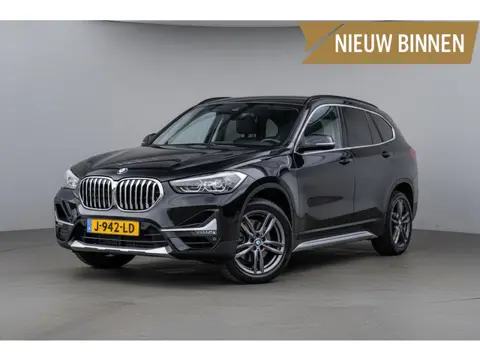 BMW X1 xDrive20i High Executive |Trekhaak|Leder|Camera|Elek-a.klep|Stoelverw.|Dealeronderhouden