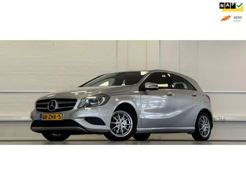 Mercedes-Benz A-klasse 180 Ambition 2e Eigenaar Xenon Navigatie Garantie
