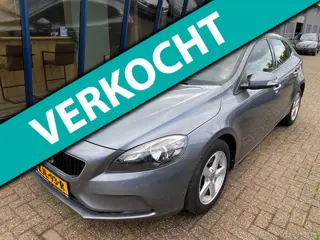 Volvo V40 2.0 T2 Kinetic NAVI / BLEUTOOTH / PDC