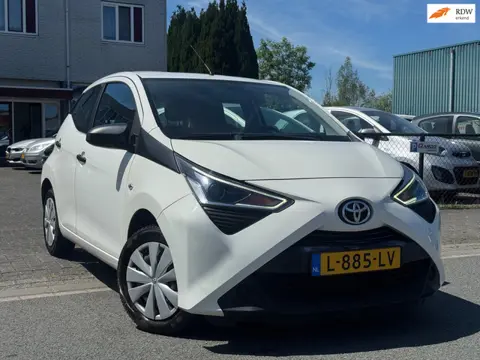 Toyota Aygo 1.0 VVT-i x-fun