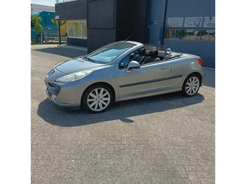 Peugeot 207 CC 1.6-16V T Sport
