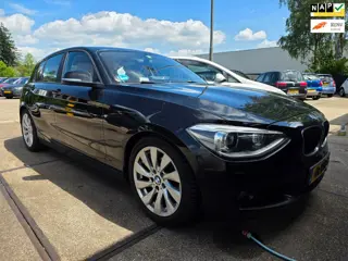 BMW 1-serie 116i Upgrade Edition XENON/leer/AIRCO