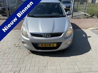 Hyundai i20 1.4i i-Motion Nw apk handel/export nap nl auto koude airco loopt en rijdt goed zie foto’