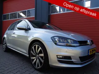 Volkswagen Golf 1.2 TSI Business Edition 105PK Clima Cruise Navi Camera Half-Leer NL-Auto