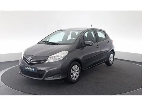 Toyota Yaris 1.0 VVT-i Now (bj 2014)