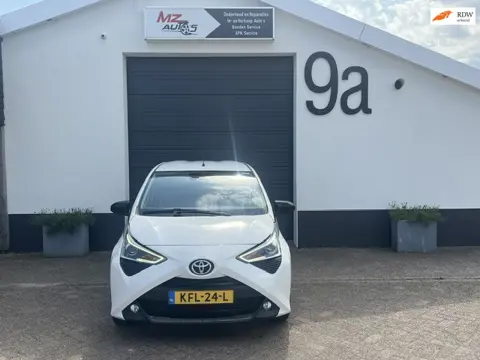 Toyota Aygo 1.0 VVT-i x-play