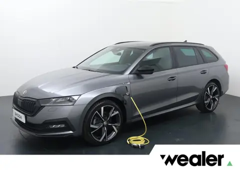 Škoda Octavia Combi 1.4 TSI iV PHEV Sportline Business | 204 PK | Automaat | 19" LM velgen | Head-up