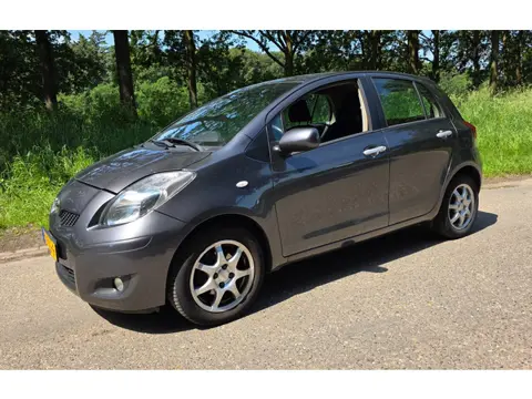 Toyota Yaris 1.3 VVTi - NL Auto - 5 Deurs - Airco - 2e Eig -