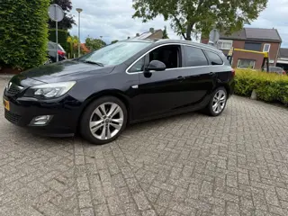 Opel Astra Sports Tourer 1.6 Turbo Sport