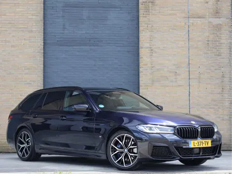 BMW 5 Serie Touring 520d xDrive M Sport Laser | HUD | Harman/Kardon | Assistant Plus | ACC