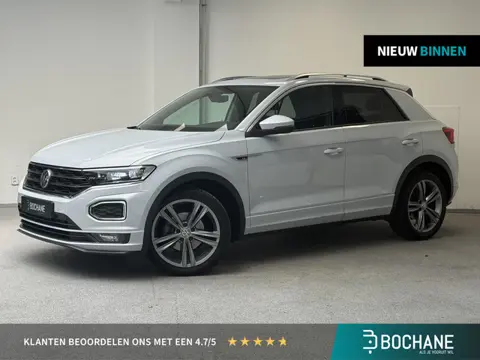 Volkswagen T-Roc 1.5 TSI 3x R-Line | PANO | CAMERA | CARPLAY | VIRTUAL | ALL SEASONS |