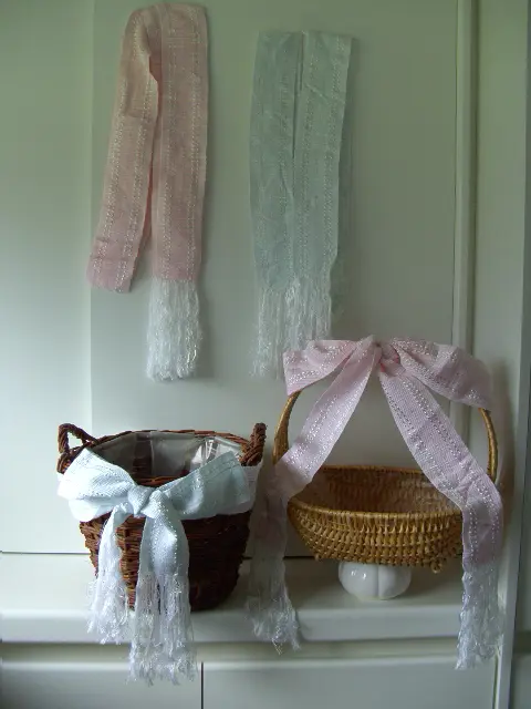 BAND VOOR LUIERTAARTEN IN ROZE OF BLAUW DECO DOOPSUIKER MAND NIEUW