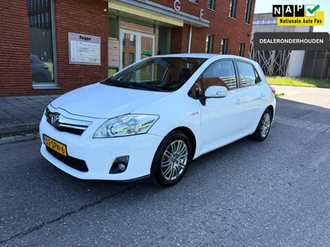 Toyota Auris 1.8 Full Hybrid Aspiration |CLIMATE|CRUISE|PDC|LMVELG