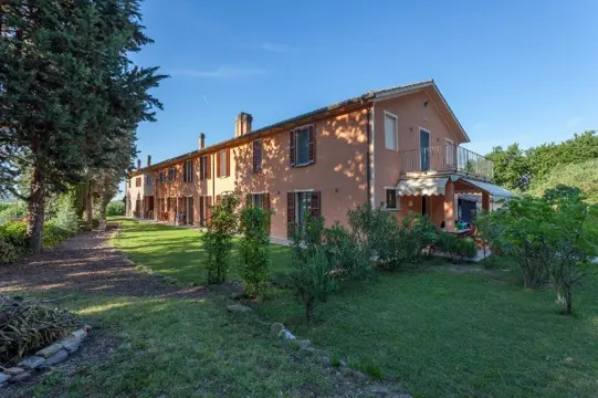 Vakantieappartementen en BenB op landgoed in Le Marche