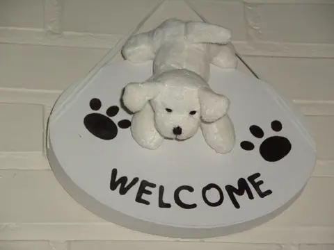 PLUCHE HOND WELCOME WIT 32 STUKS Appletree NIEUW