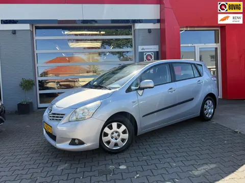 Toyota Verso 1.8 VVT-i Business Limited