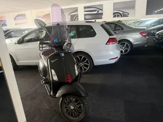 Piaggio Snorscooter Sprint 4T Sport (bj 2022, automaat)