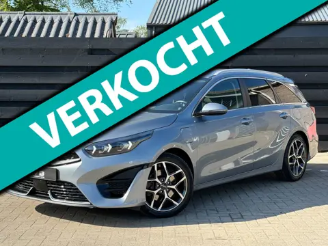 Kia Ceed Sportswagon 1.6 GDI PHEV Platinum I Leder I Camera I Bomvol