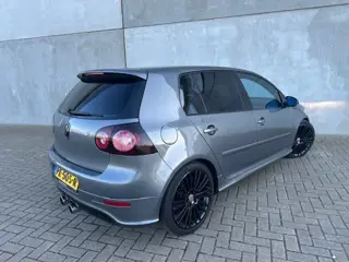 Volkswagen Golf 3.2 R32 (bj 2006)