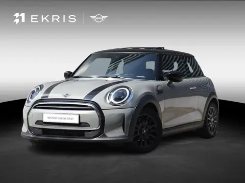 MINI 3-Deurs Cooper | Classic + Panodak + Sportstoelen + Comfort Access + Camera + Climate Control +