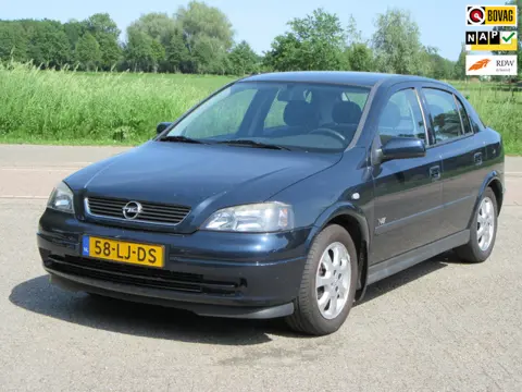 Opel Astra 1.6 Njoy + Trekhaak