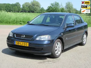 Opel Astra 1.6 Njoy + Trekhaak