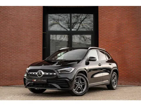 Mercedes-Benz GLA-klasse 250 e AMG ACC Stoelventilatie HuD Burmester VOL!!