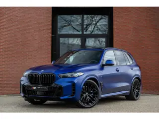 BMW X5 xDrive50e M-Sport Pro M-Seats Sky Individual Lack