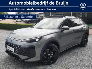 Volkswagen T-Roc 150pk DSG R-Line Blackstyle (Pano,Trekh,20",5j gar)