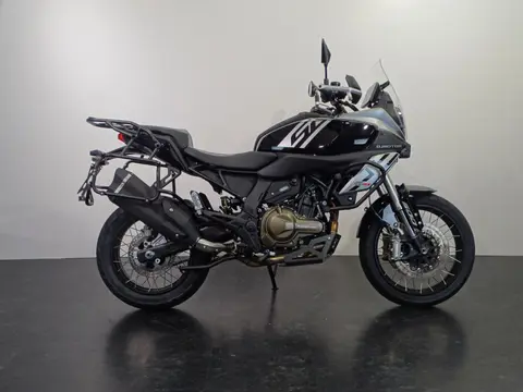 QJMOTOR SRT 600 SX TOURING (bj 2026)