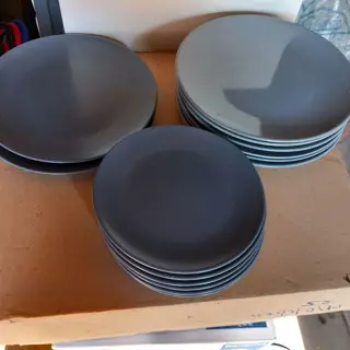 servies- grijs