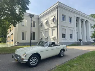 MG B 1.8 CABRIO, PROFESSIONEEL GERESTAUREERD (bj 1979)