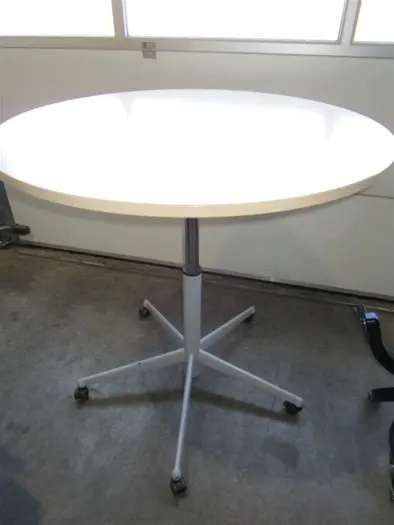 1x Instelbare ronde tafel