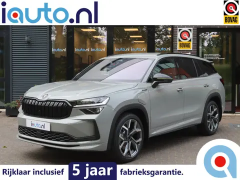 Škoda Kodiaq 1.5 TSI PHEV Sportline Business Matrix LED/ACC/Keyless/Camera/20"/Elek. stoel/Trekhaak 