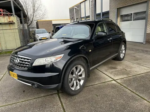 Nissan Fx 35 AWD (bj 2006, automaat)