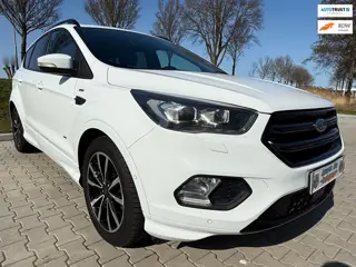 Ford Kuga 1.5 EcoBoost ST Line 4WD 182PK CAMERA/AUTOMAAT/1900 kg trekken