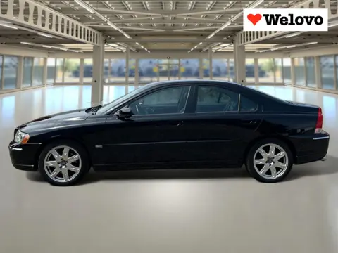 Volvo S60 2.5T Summum CarPlay, Leder interieur, trekhaak, elctr. stoel....
