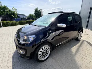 Volkswagen Up! 1.0 Black up! BlueMotion PANO|LEDER|AIRCO