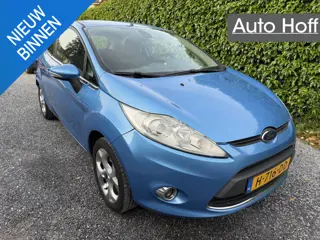 Ford Fiesta 1.4 Titanium | Autom. Airco | Elekt. Ramen | LMV | Radio / CD | APK tot 28-04-2027!