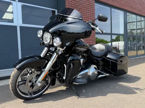 Harley Davidson Tour 103 FLHXS Street Glide Special Rinehart