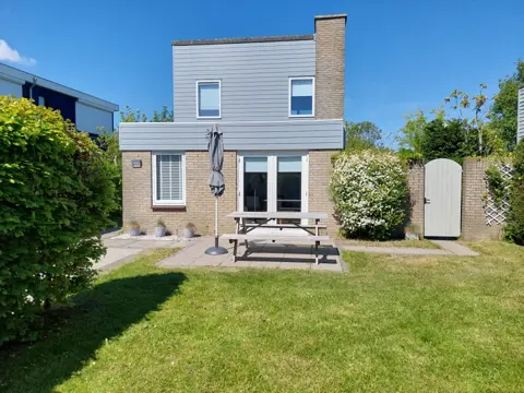 Comfortabel vakantiehuis vlakbij het Noordzeestrand in het noorden van Texel
