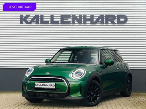 MINI Mini 1.5 Cooper - Automaat - Camera - Apple Carplay - Stoelverwarming - Comfort Access