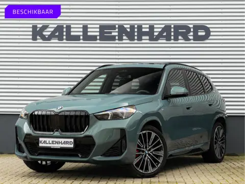 BMW X1 sDrive18i M-Sport Pro - Pano - Memoryzetel - Trekhaak - ACC - Head-Up - Harman Kardon