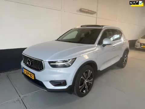 Volvo XC40 1.5 T5 Recharge Business Pro / 1E EIGENAAR / 360 GRADEN CAMERA / ELEK. SCHUIFDAK / TREKHA