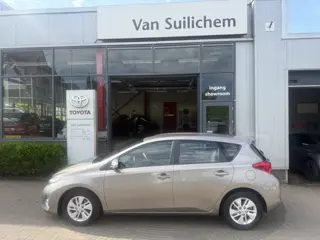 Toyota Auris 1.8 Hybrid Aspiration (bj 2013, automaat)