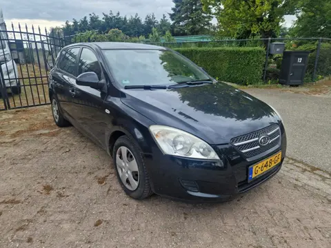 Kia cee'd 1.6 X-tra ISG (bj 2008)